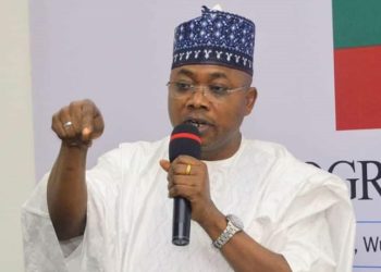 Kogi governor swears in new LG chairmen