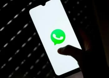 Iran lifts ban on WhatsApp, Google Play