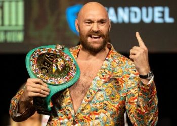 Tyson Fury announces retirement from boxing