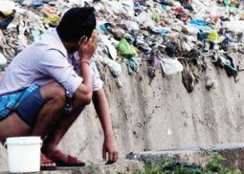Kano imposes N25,000 fine for littering, defecating in public