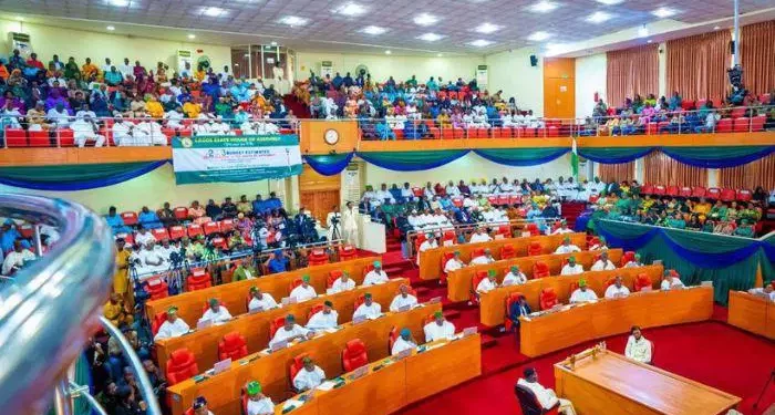Lagos Assembly lawmakers deny plan to dump APC