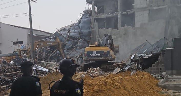 Building collapses in Lagos, 14 escape death, many under rubble