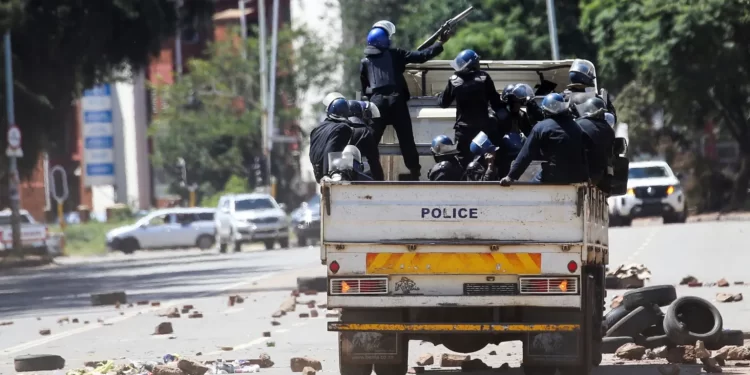 Zimbabwe shuts down amid calls for protests