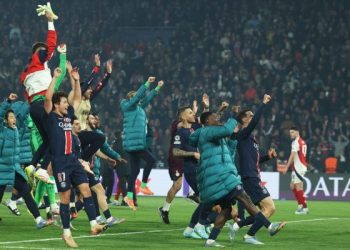 PSG finish off Arsenal to reach Champions League final