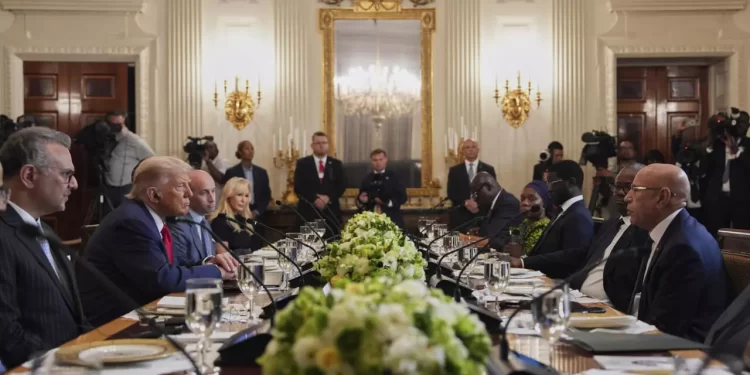 Trump woos five West African leaders in White House meeting