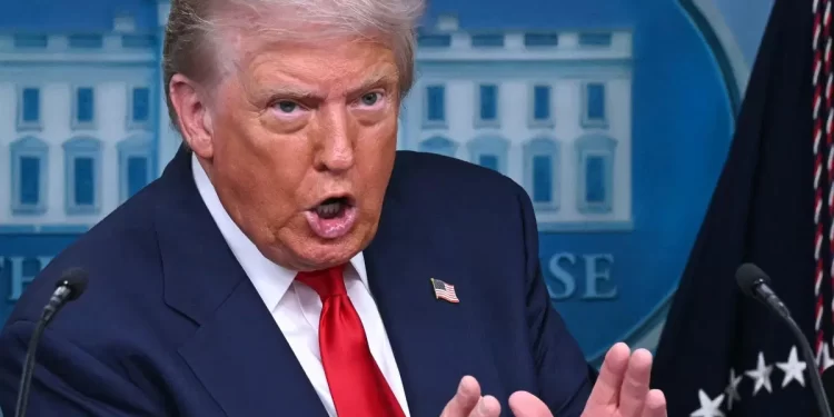 Trump signs order extending China tariff truce by 90 days