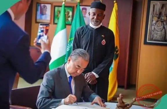 Nigeria adds Mandarin to secondary school curriculum