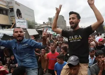 Israel, Hamas sign ceasefire deal