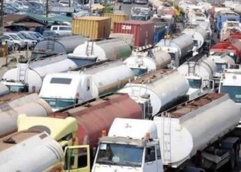 Marketers blame depots as petrol nears N1,000/litre