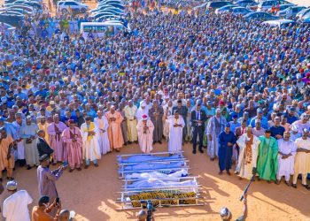 Gombe governor leads funeral prayers for seven journalists