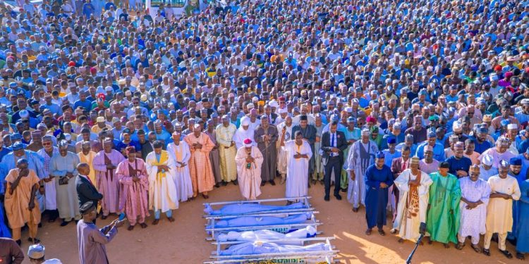 Gombe governor leads funeral prayers for seven journalists