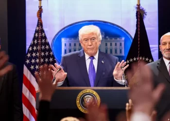 Trump imposes new 10% global tariff