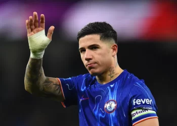 Chelsea drops Fernández for two games after comments on future