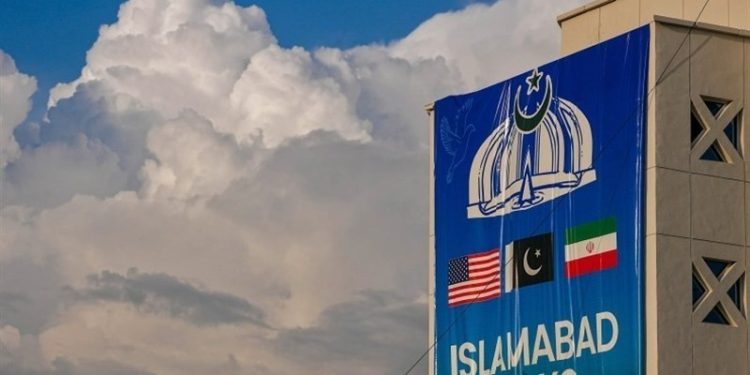 Iran-US talks in Pakistan continue Sunday