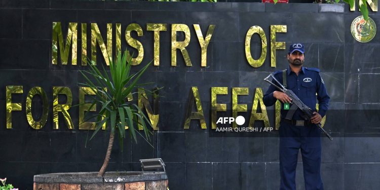 Iran delegation heads to Islamabad for Pakistan-brokered US talks