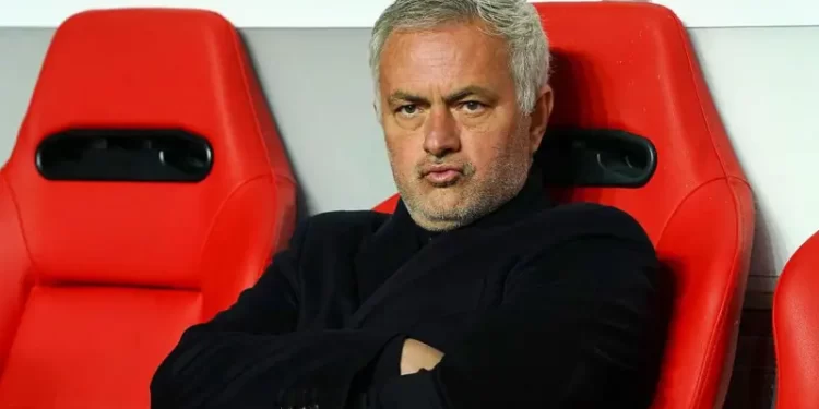 Mourinho denies contact with Real Madrid