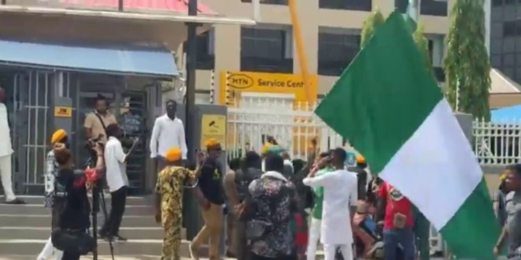 Protesters storm MTN office over alleged exploitation, poor services