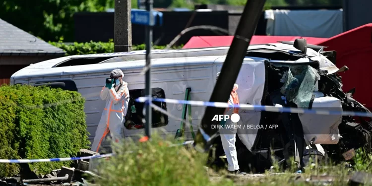 Several die after train hits school bus in Belgium