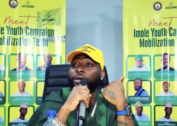 Davido backs Adeleke’s re-election, joins campaign mobilisation in Osun
