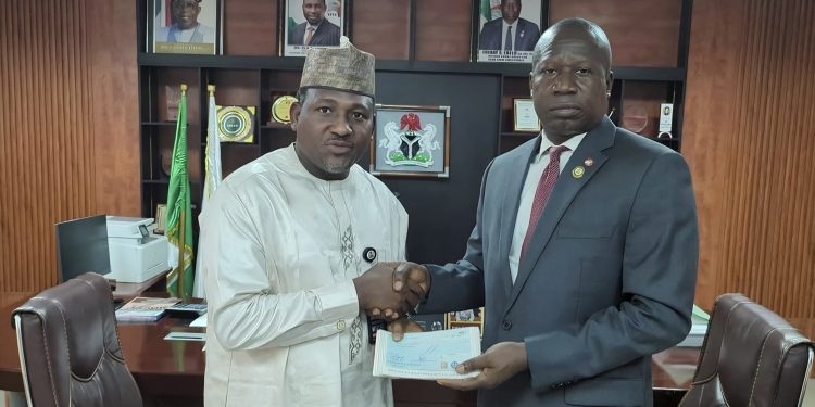 EFCC hands over ₦837.5m recovered funds to Kaduna State