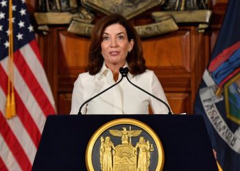 New York governor bans ICE agents from wearing masks