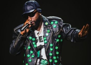 Davido turns global stage into protest over Oyo school kidnappings