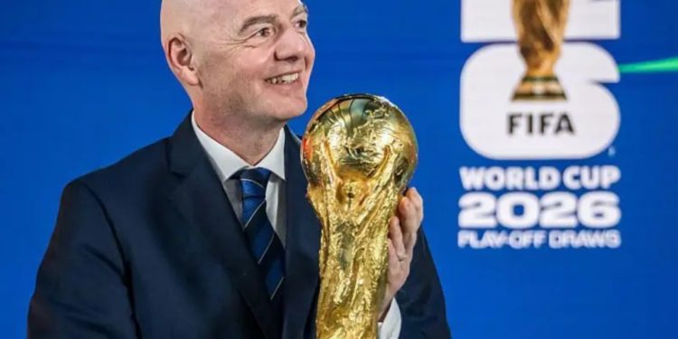 Infantino offers $40m to back FIFA investment plan