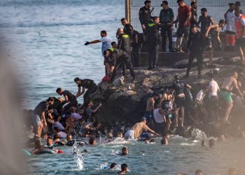 Ceuta calls for emergency as thousands of migrants cross into Spanish territory