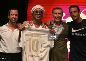 Ronaldinho signs for Serie C side Ravenna