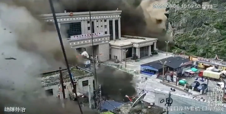 Nepal flash floods claim160 lives, hundreds still missing after deadly surge