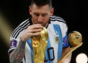 Messi announces retirement from national team