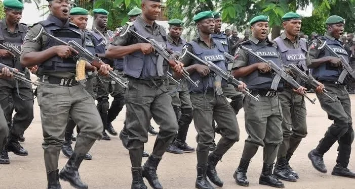 Mobile police commanders complete weapon handling, combat training