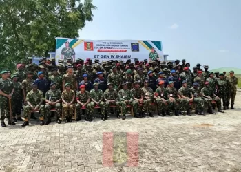 Army graduates 384 female soldiers